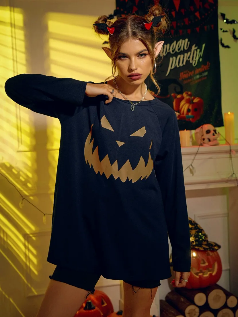 Womens Long Sleeve Graphic Sweatshirt Loose Fit Casual Style Halloween Theme ready to ship