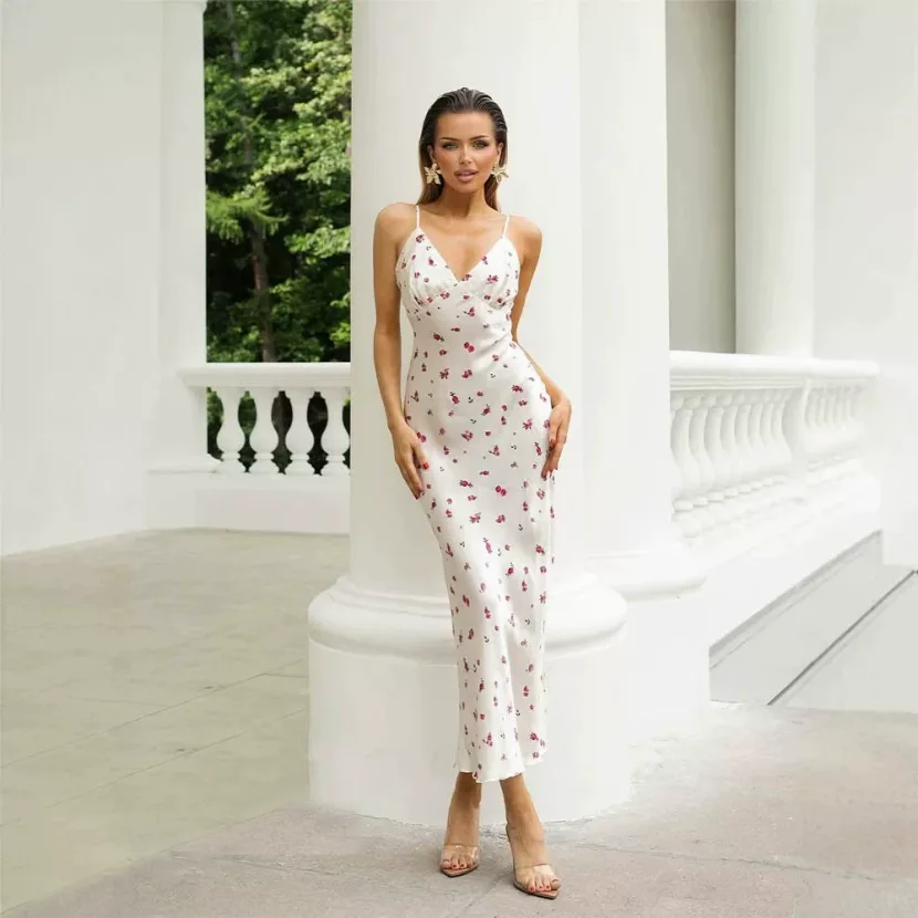 Floral Print Maxi Dress for Women Slim Fit V Neck Spaghetti Straps Elegant Summer Wear