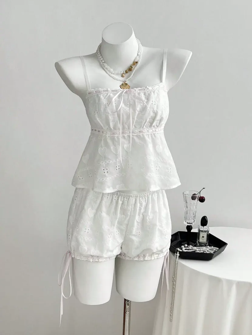 Womens Summer Sweetheart Lace Camisole and Floral Pants Set in White Casual Fit